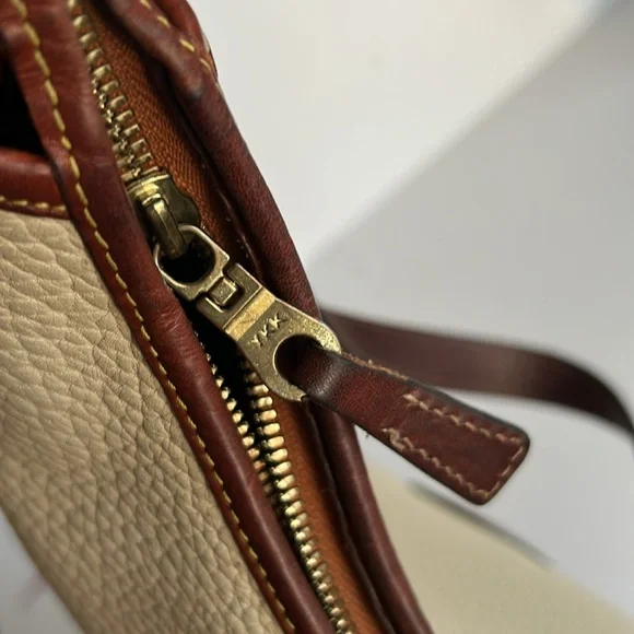 Dooney and Bourke Vintage Brown and Black Pebbled Leather Hobo Shoulder Bag
Y2k - Picture 13 of 17